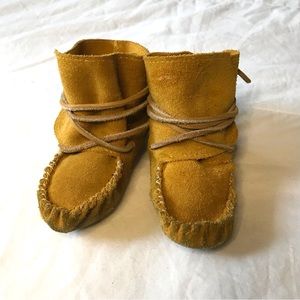 Toddler Laurentian Chief High-Top Wrap Suede Leather Moccasins, size 7-8, VGUC